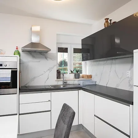 Apartament Sea View With Free Parking