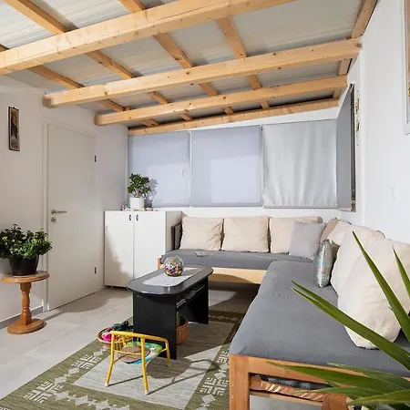 Sea View With Free Parking *